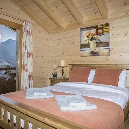 Chalet Chalet Orchidee Шале Ла-Тзума
